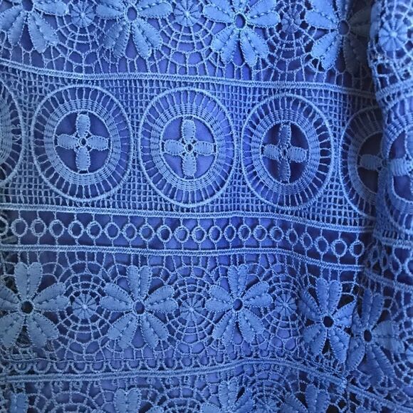 BB Dakota Lace Overlay Sleeveless Dress Zip Back - Picture 7 of 9